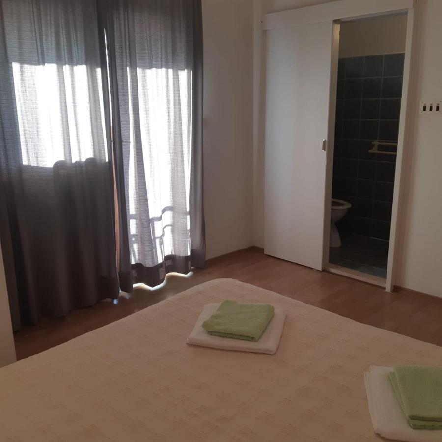 Apartment Igrane 10033A Buitenkant foto